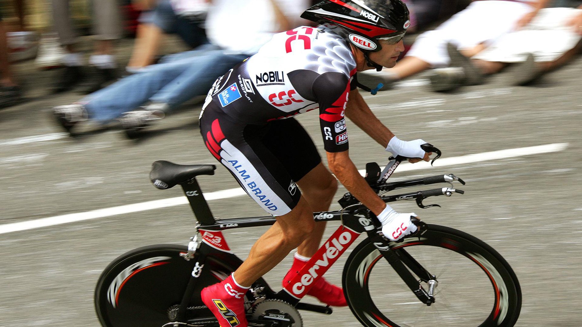 运动后乳酸恢复速度挑战 参赛者测量复原时间